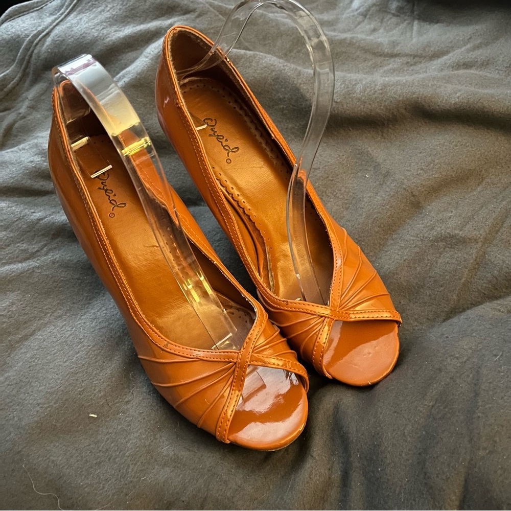 QUPID orange Peep Toe Platform Thick Stilettos Size 9
